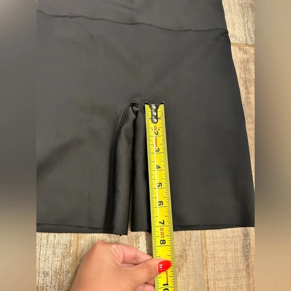 Juicy Couture Bike Shorts Black Women’s Size Large - Picture 6 of 6